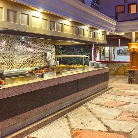Hotel Saritas Only Famıly Concept 4*