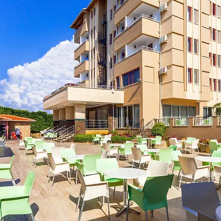 Hotel Saritas Only Famıly Concept 4*